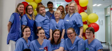 Bild på personalen på Gamleby hälsocentral.
